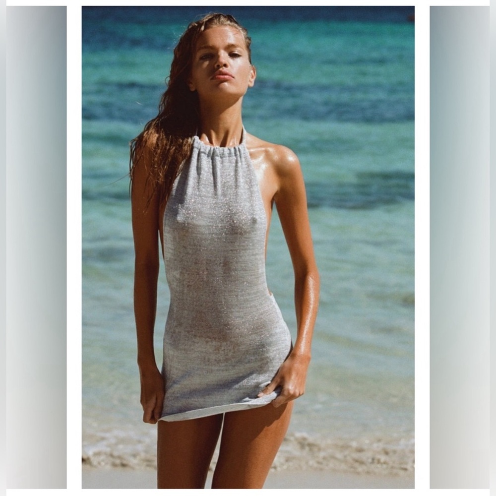 BAMBA SWIM BOUNTY DRESS - Shinny gray
SIZE M. NEVER WORN.
